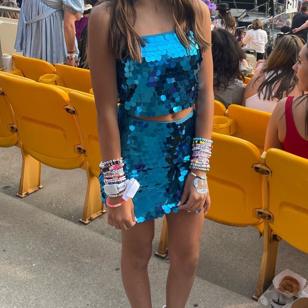 2 Two Piece blue wildest dreams sequin set. Taylor swift concert outfit